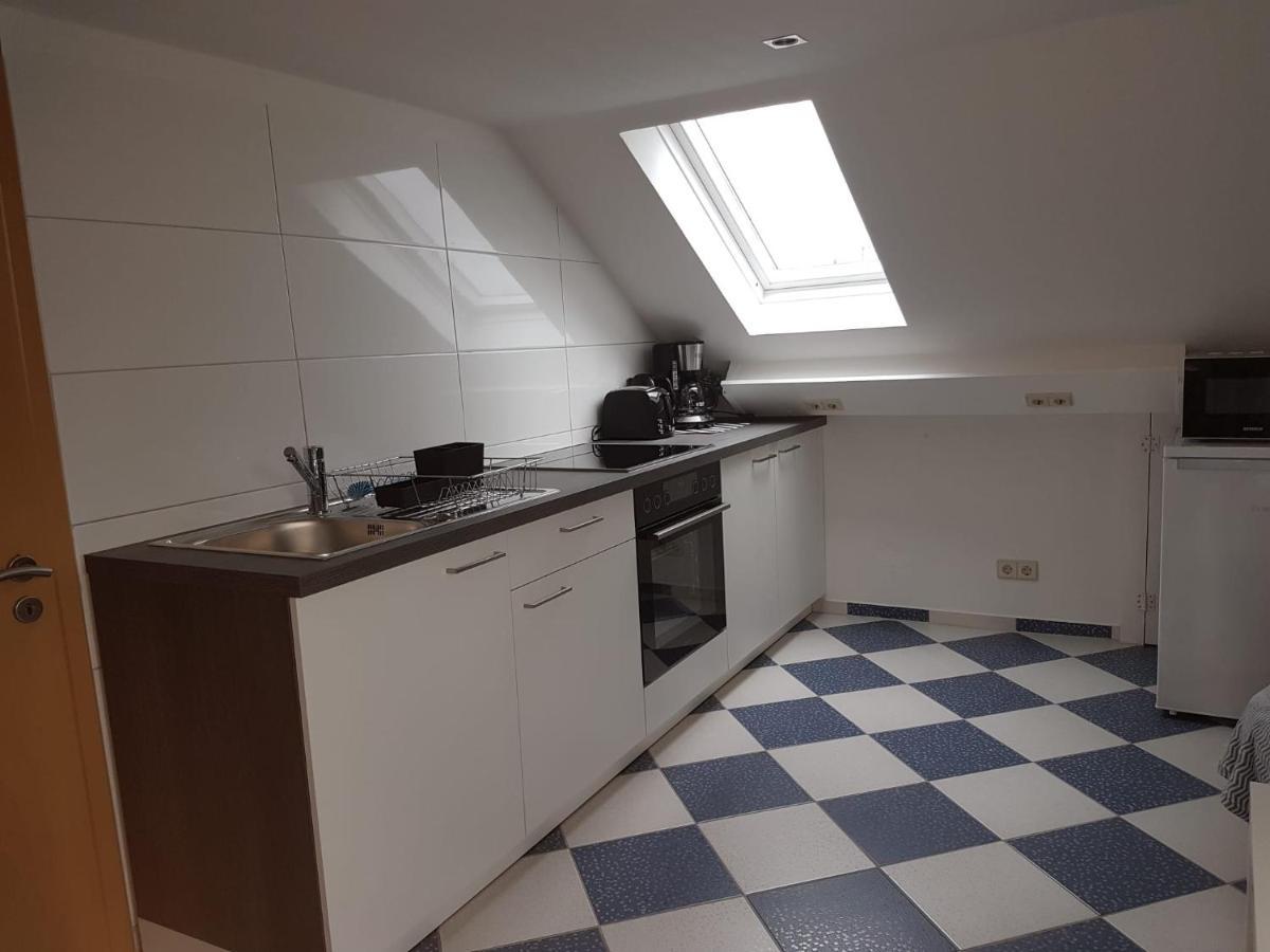 Ruhige Gemuetliche Ferienwohnung In Karlsruhe Daxlanden Fuer Monteure, Pendler, Geschaefsreisen, Wochenendreisen Esterno foto