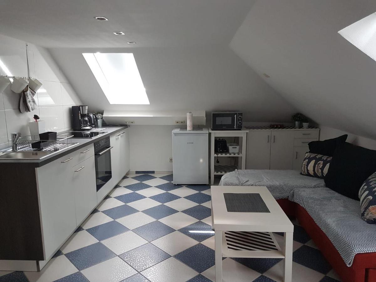 Ruhige Gemuetliche Ferienwohnung In Karlsruhe Daxlanden Fuer Monteure, Pendler, Geschaefsreisen, Wochenendreisen Esterno foto